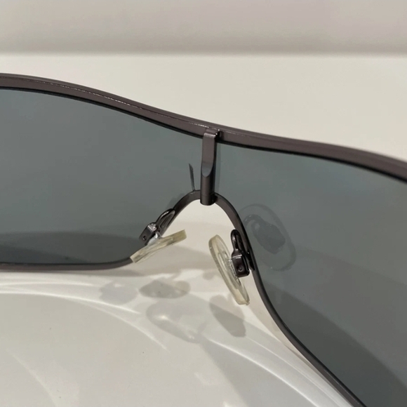 Oakley Liv Women Dark Chrome Polarized Sunglasses-NWOT main image 8